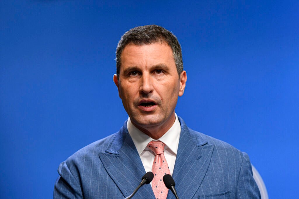 România a negociat cu Bruxelles-ul amânarea reformei pensiilor magistraților din PNRR