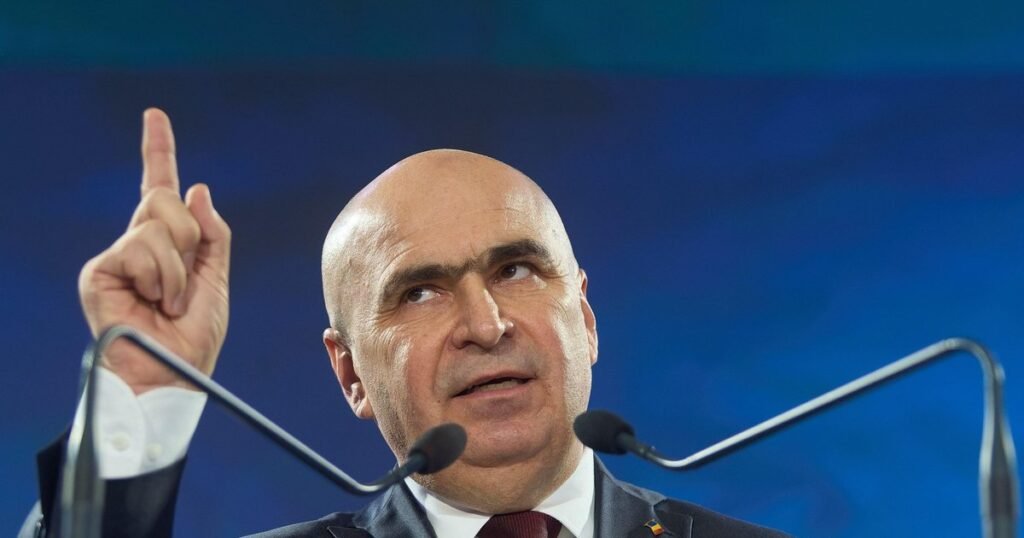 Salariile în sectorul public şi pensiile, plafonate până în 2027. Când spune Bolojan că își va reveni economia