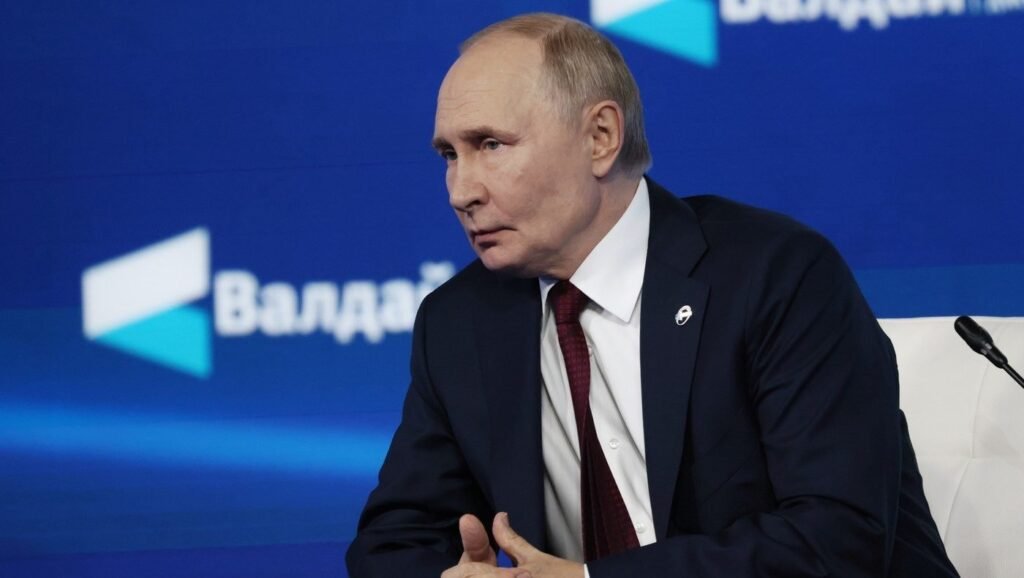 Vladimir Putin, la Forumul Valdai Foto Profimedia