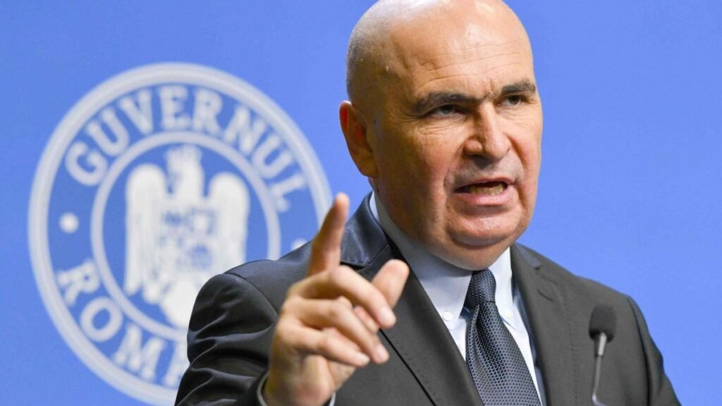 interzici cumulul pensie-salariu la stat, îl interzici și la privat