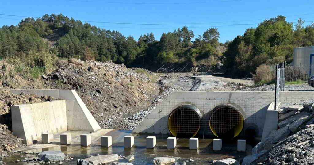 niciun vinovat, 40.000 de oameni fără apă, turism îngropat