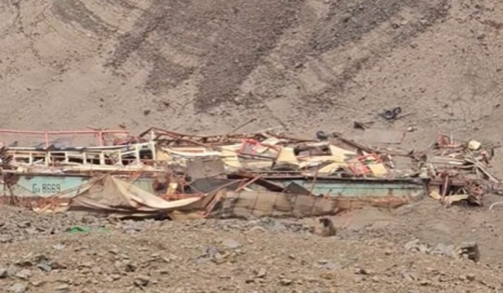 „A dispărut de 25 de ani” Un obiect misterios, descoperit în Lacul Vidraru