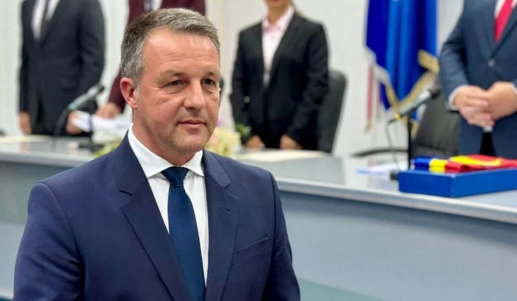 „Alte biruri? Tot pentru cei care duc greul?” Primarul din Brăila critică Guvernul Bolojan pentru creșterea taxelor: „La anul ce mai inventezi? Alte biruri? Tot pentru cei care duc greul?”