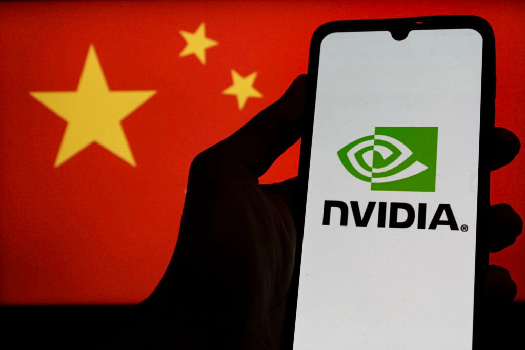 Acord între Trump și Xi Jinping pentru a permite Nvidia să exporte cipuri de inteligență artificială în China Acord între Trump și Xi Jinping pentru a permite Nvidia să exporte cipuri de inteligență artificială în China