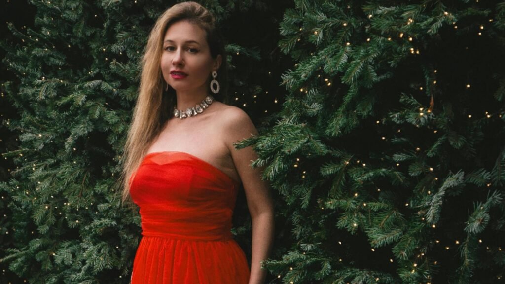 Ce trebuie să purtăm la noi de Revelion, pentru a avea noroc tot anul. Culorile recomandate în funcție de zodie Ce trebuie să purtăm la noi de Revelion, pentru a avea noroc tot anul. Culorile recomandate în funcție de zodie