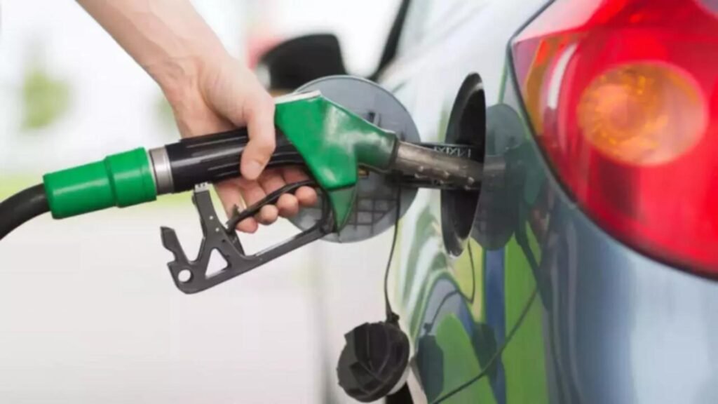 Cu cât se scumpesc carburanții de la 1 ianuarie 2026