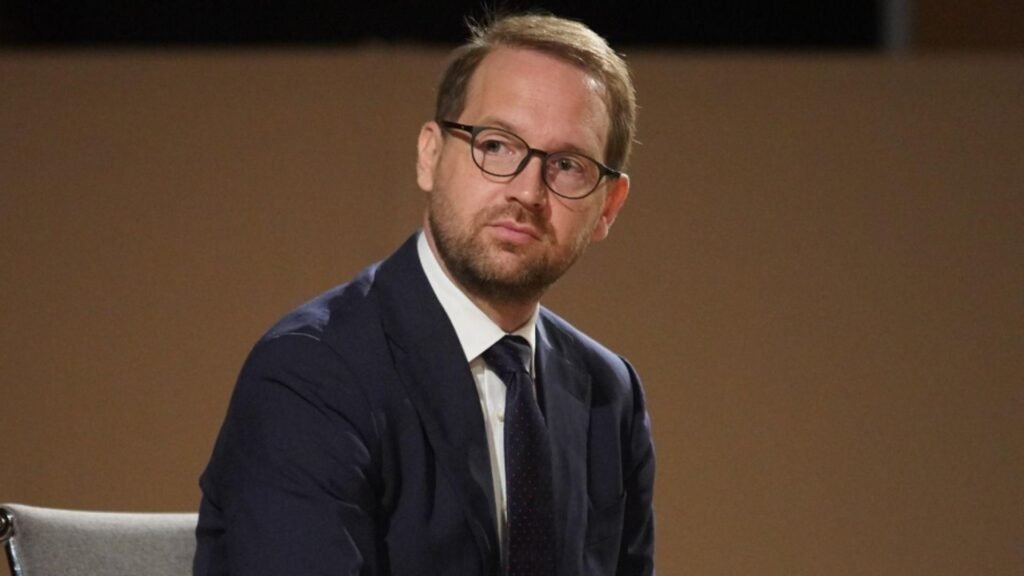 Dominic Fritz, la primul scandal major în postura de șef al reziștilor. Numirea Ralucăi Rogoz la ANAP agită apele în USR Fritz ia decizii de capul său. Acuzații de la mai multe filiale USR. Foto/Arhivă