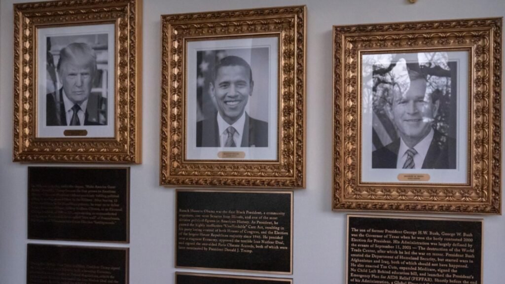 Donald Trump a adăugat descrieri la galeria de portrete ale foștilor președinți SUA. Foto: Profimedia