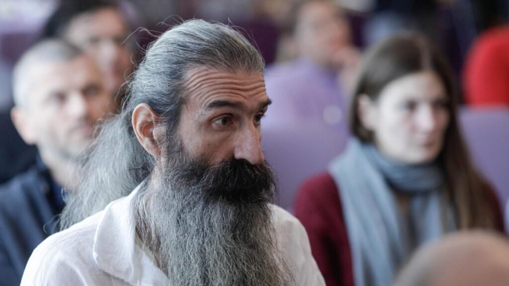 Dosarul de ultraj în care este inculpat Dinu Avrămută Cezar Cătălin a fost restituit la parchet