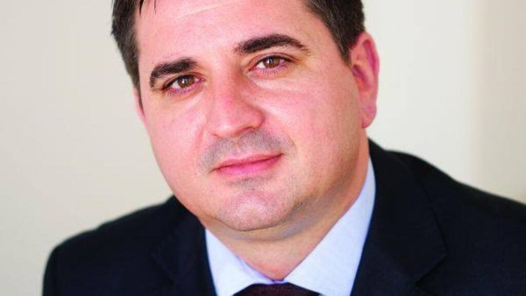 Fostul senator Marius Isăilă a fost trimis în judecată în dosarul mitei de 1 milion de euro