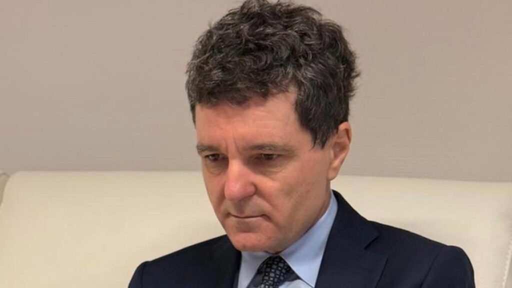 Nicușor Dan riscă suspendarea în cazul clipului electoral de campanie. Cum a încălcat constituția de dragul lui Drulă Nicușor Dan riscă suspendarea în cazul clipului electoral de campanie