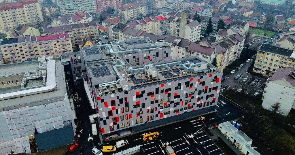 Premieră în sănătate: a fost finalizat primul corp nou de spital județean construit în România în ultimii 35 de ani Premieră în sănătate: a fost finalizat primul corp nou de spital județean construit în România în ultimii 35 de ani
