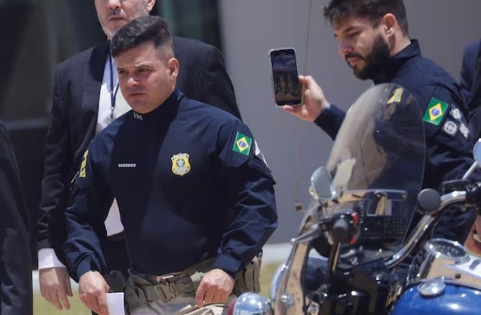VIDEO Paraguay: Un fost șef al poliției braziliene în mandatul lui Bolsonaro, arestat pe aeroportul din Asuncion Image