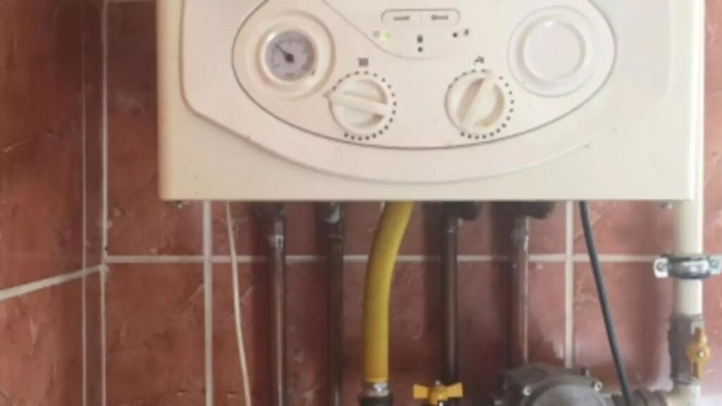 Anul în care vor fi interzise centralele de apartament pe gaz. O directivă europeană pune frână celei mai populare metode de încălzire Anul în care vor fi interzise centralele de apartament pe gaz