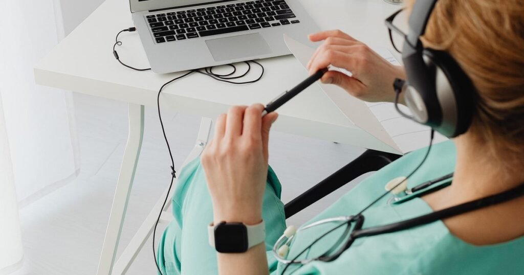 Ce ar trebui să aducă digitalizarea în sănătate. „E nevoie de informatizare. La noi se aruncă bani aiurea”