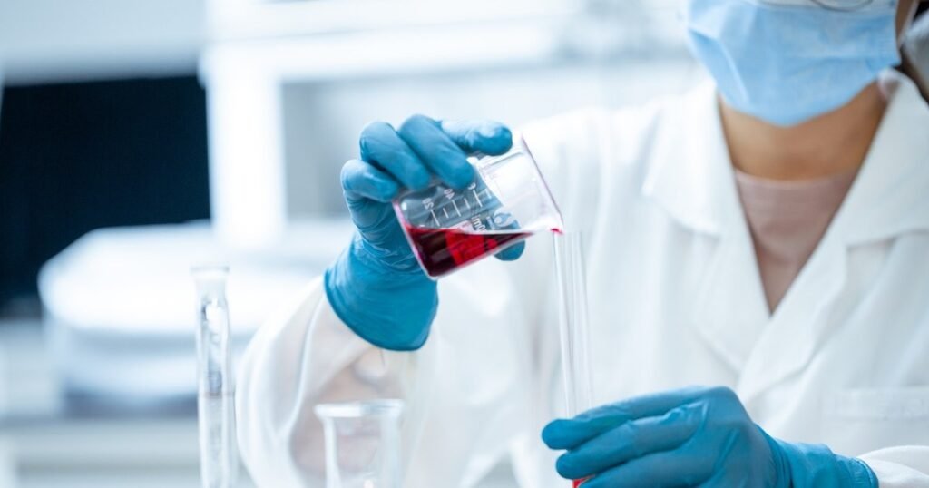 Medicament anticancer promițător din Ungaria: o tumoare agresivă de sân, eliminată de la prima doză Medicament anticancer promițător din Ungaria: o tumoare agresivă de sân, eliminată de la prima doză