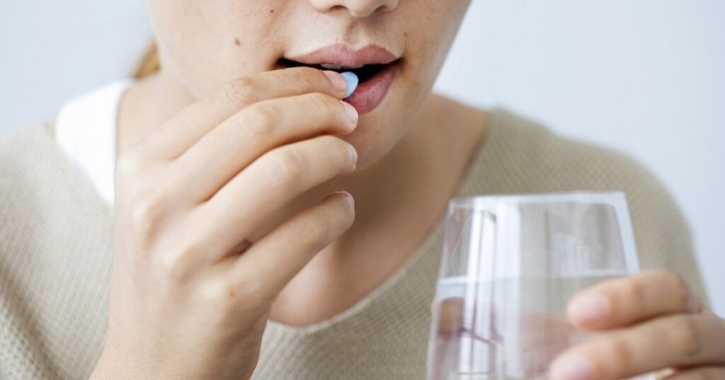 Omeprazolul, printre cele mai folosite medicamente pentru stomac. Patru efecte secundare pe care pacienții trebuie să le cunoască