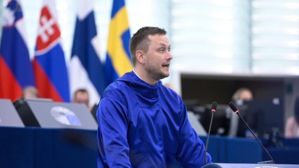 Premierul Groendlandei spune că nu se lasă intimidat de amenințările lui Trump.