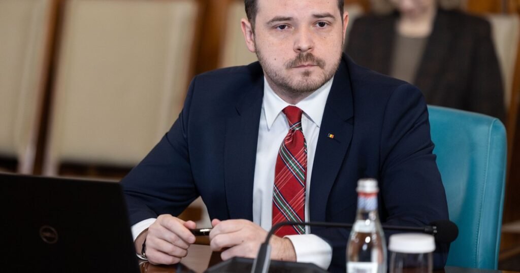 Rogobete anunță reformă majoră: cum vrea să spargă monopolul Casei Naționale de Asigurări de Sănătate Rogobete anunță reformă majoră: cum vrea să spargă monopolul Casei Naționale de Asigurări de Sănătate