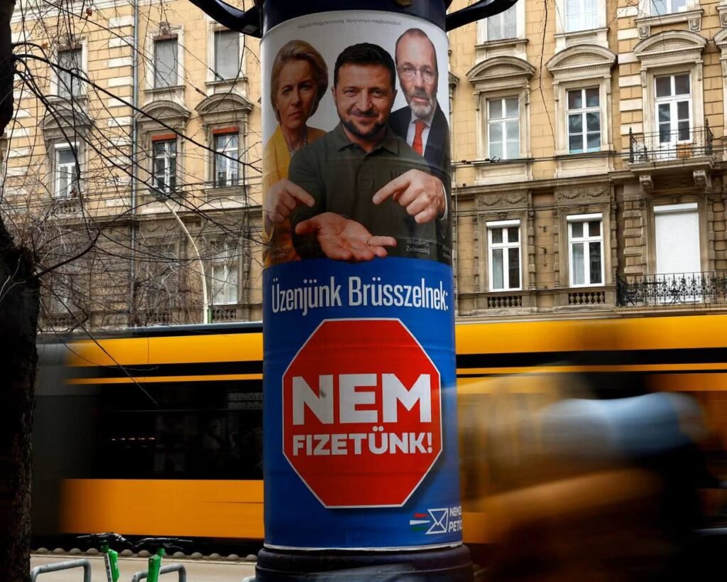 Cu o lună înainte de alegerile cruciale, Viktor Orban a acoperit străzile Budapestei cu portretele lui Zelenski. Ce arată sondajele Cu o lună înainte de alegerile cruciale, Viktor Orban a acoperit străzile Budapestei cu portretele lui Zelenski. Ce arată sondajele