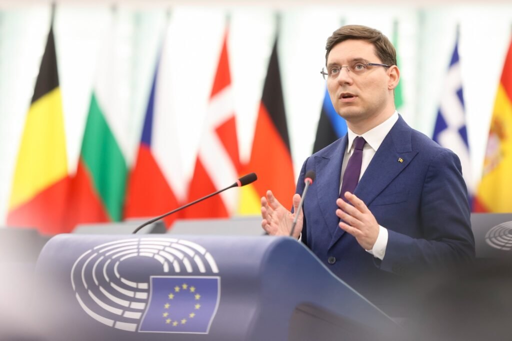 Victor Negrescu cere clarificări privind repatrierea europenilor din Orientul Mijlociu