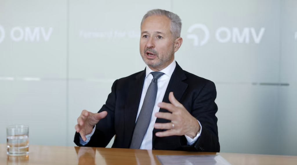 „Trebuie să conducem mai puțin” Avertismentele directorului general OMV despre criza de combustibil. Nicușor Dan și Ilie Bolojan se întâlnesc mâine cu Alfred Stern „Trebuie să conducem mai puțin” Avertismentele directorului general OMV despre criza de combustibil. Nicușor Dan și Ilie Bolojan se întâlnesc mâine cu Alfred Stern