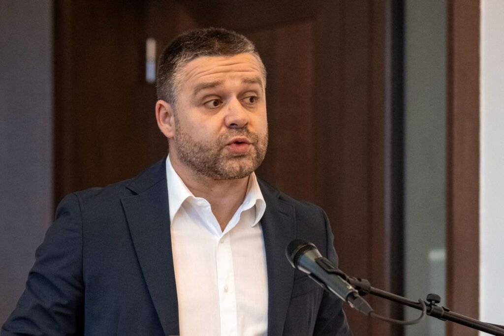 „Eu aveam sondaje de opinie corecte, pe care nu le-am scos atunci, pentru că oamenii le-ar fi contestat"