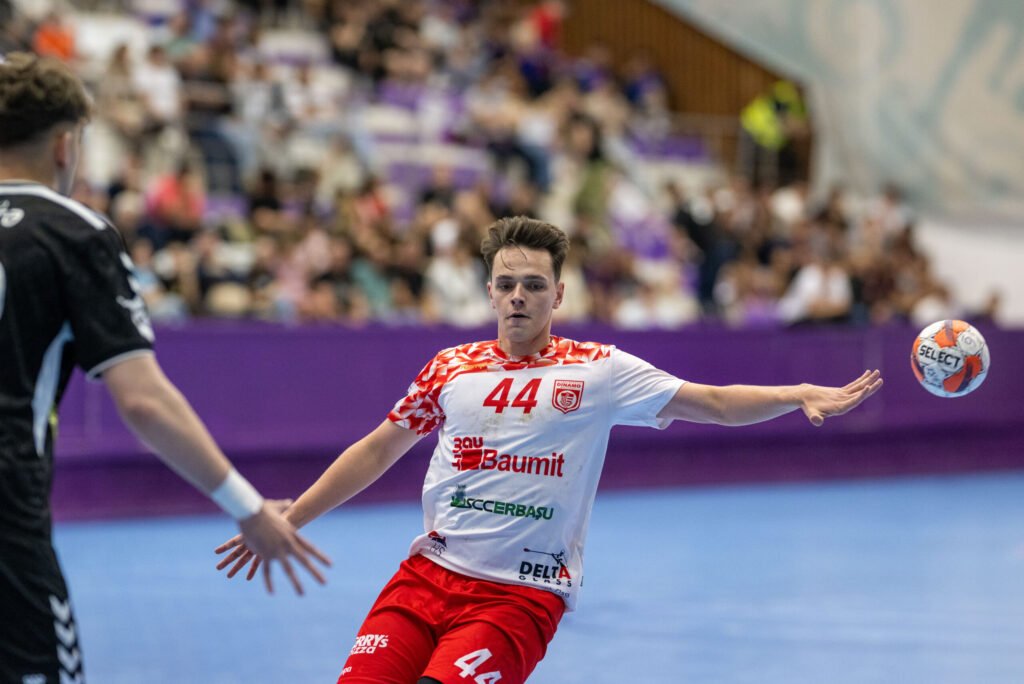 Poli Timișoara - Dinamo, reeditarea finalei din Cupa României în Liga Zimbrilor la handbal masculin