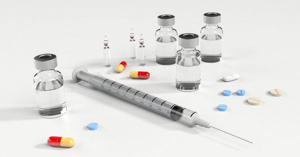 Veste importantă pentru pacienți: medicamentele scumpe din programele naționale ar putea fi găsite și în farmaciile obișnuite