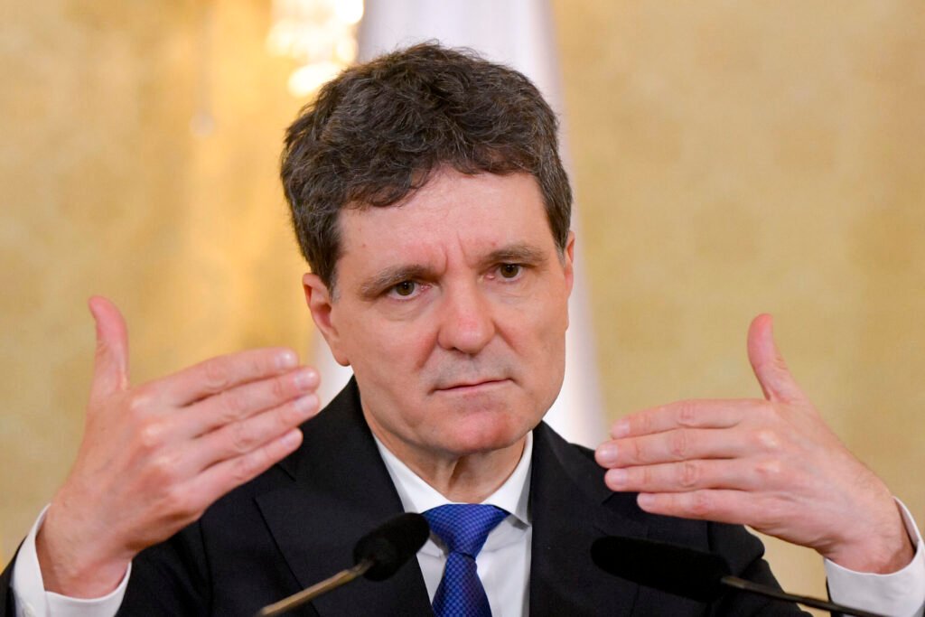 „Ar inhiba sprijinul cetățenilor”. Nicușor Dan, împotriva publicării donatorilor ONG-urilor