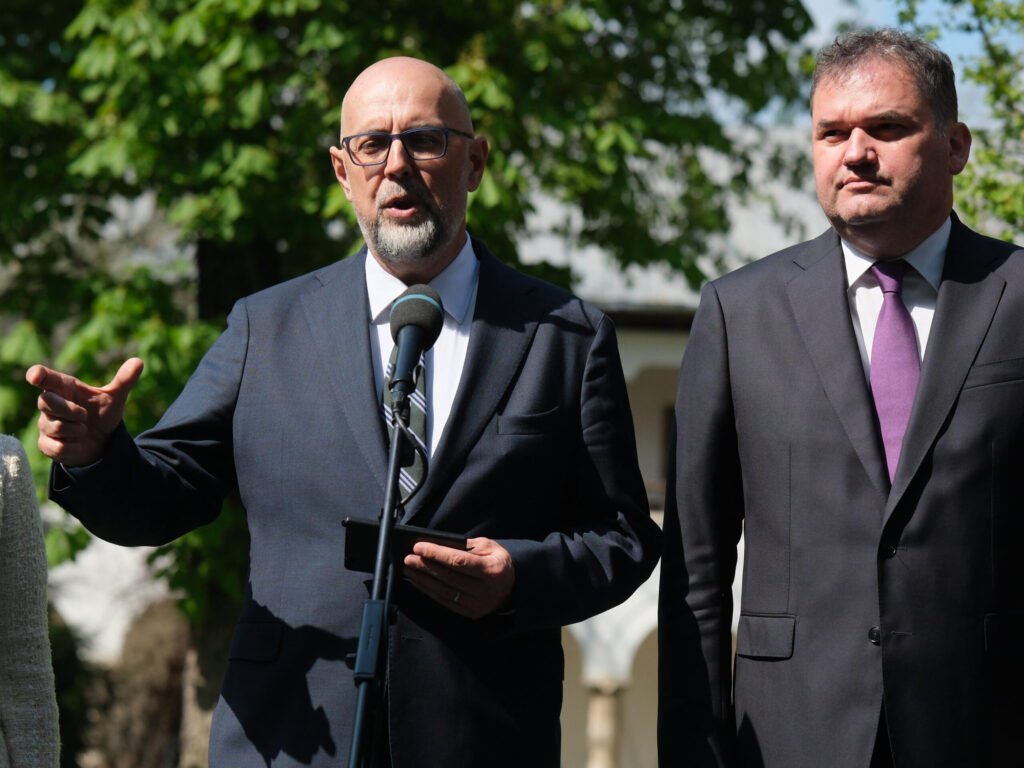 „Să nu reprezinte un rival pentru niciunul dintre actorii politici"