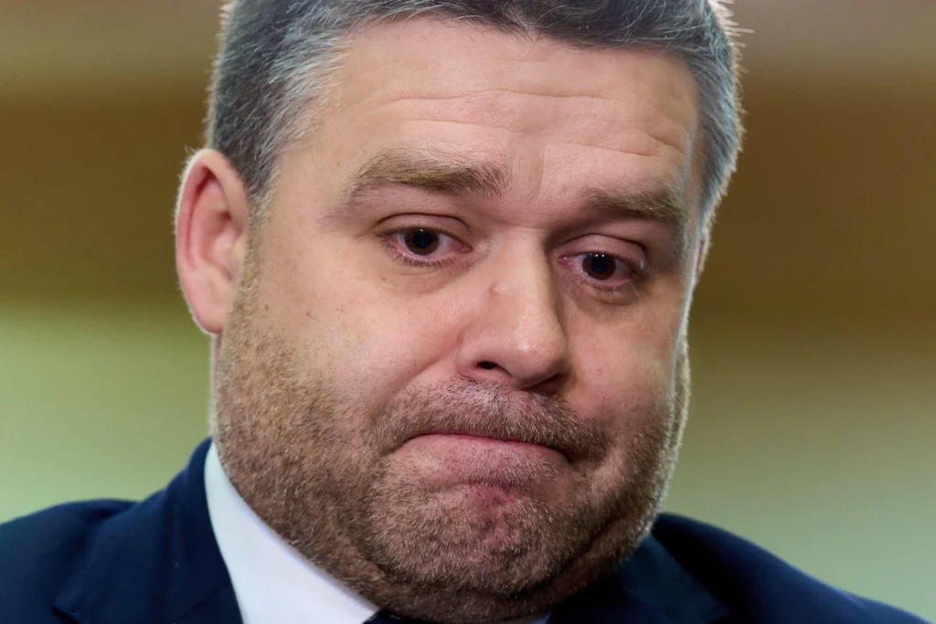 Ciucu renunță la candidatura pentru funcția de prim-vicepreședinte al PNL: „Nu vreau să îi pun în situația de a avea un urmărit penal” Realitatea.NET