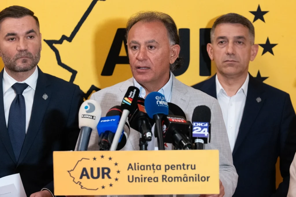 Culisele votului de la Guvernul Veștea. Mohammad Murad rupe tăcerea: „Până la ora 9:00 nu se știa decizia în AUR. Simion a trimis mesaje că lasă votul la liber”