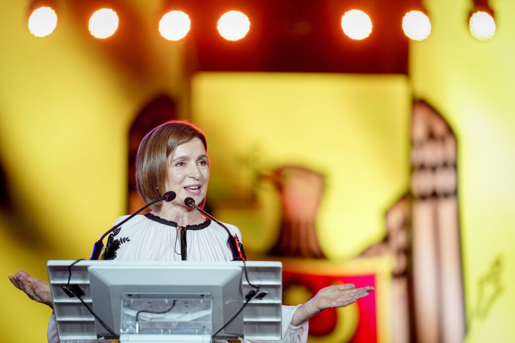 Maia Sandu reacționează în scandalul verișoarei plătite cu peste 31.000 de lei românești pe lună: „Banii trebuie întorși”