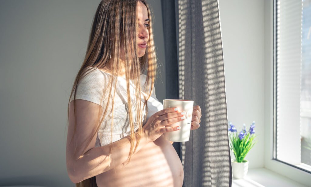 Valurile de căldură cresc riscul de nașteri premature în Europa, arată un studiu