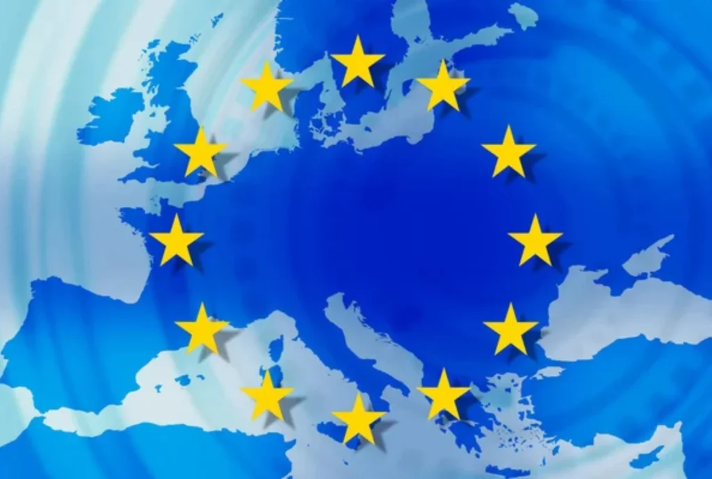 Viitorul Europei, dezbătut de liderii suveraniști. Fostul comandat al SUA, umăr la umăr cu George Simion -VIDEO Realitatea.NET