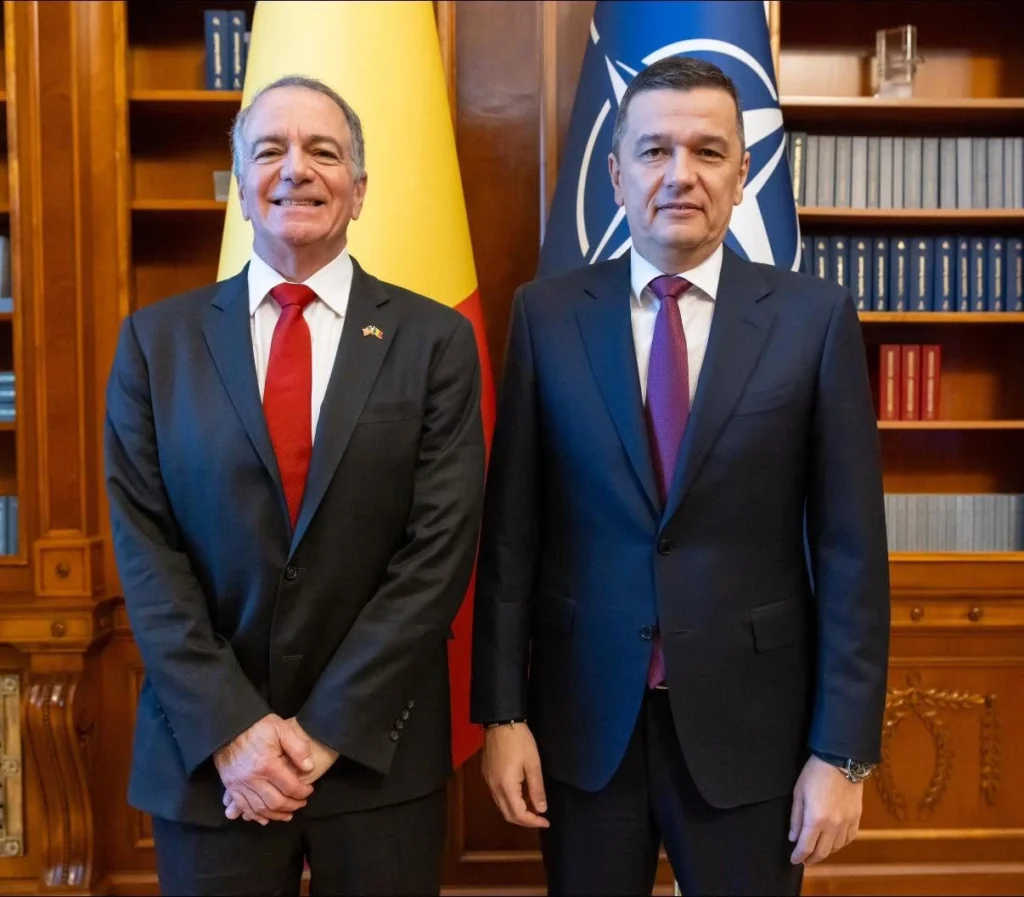 Ambasadorul SUA, după întâlnirea cu Sorin Grindeanu: “Avem încredere că România va depăși criza guvernamentală” Ambasadorul SUA, după întâlnirea cu Sorin Grindeanu: "Avem încredere că România va depăși criza guvernamentală"