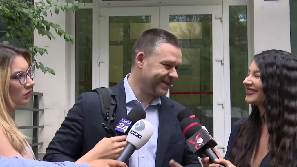 Ciprian Ciucu, primarul șpăgar, s-a răzgândit acum o cunoaște pe Denise Rifai. Ce spune despre dosarul de la DNA Ciprian Ciucu, primarul șpăgar, s-a răzgândit acum o cunoaște pe Denise Rifai. Ce spune despre dosarul de la DNA