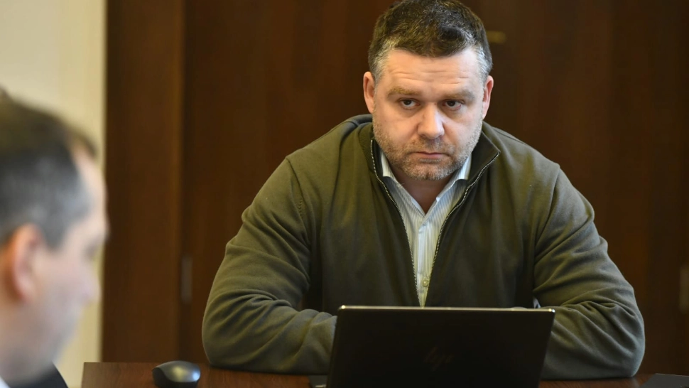 Ciucu pleacă în concediu în timp ce Bucureștiul e sub ape. I-a fost ridicată interdicția de a părăsi țara Ciucu pleacă în concediu în timp ce Bucureștiul e sub ape. I-a fost ridicată interdicția de a părăsi țara
