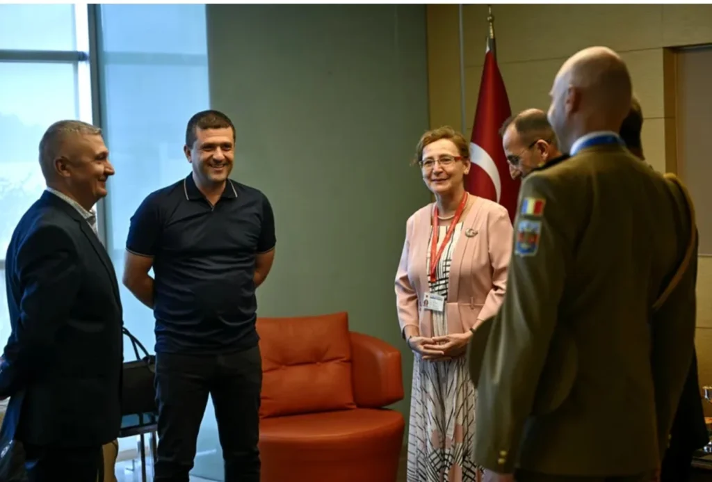 Diplomație în tricou: Ministrul Radu Miruță confundă Summitul NATO cu o vacanță la All-Inclusive în Turcia
