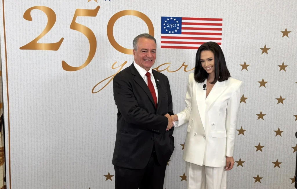 Mesajul Ambasadorului SUA în România, transmis românilor într-un interviu cu jurnalista Ana Maria Păcuraru