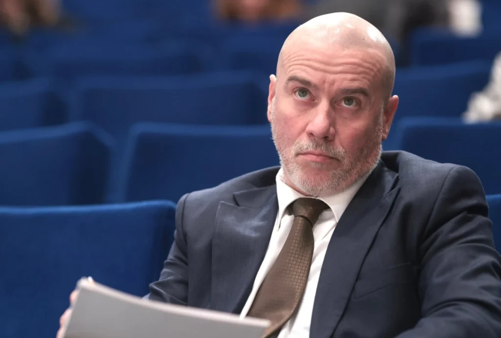 Ministrul care a jignit interesul național, ținut în funcție. Andras Demeter continuă să semneze numiri controversate