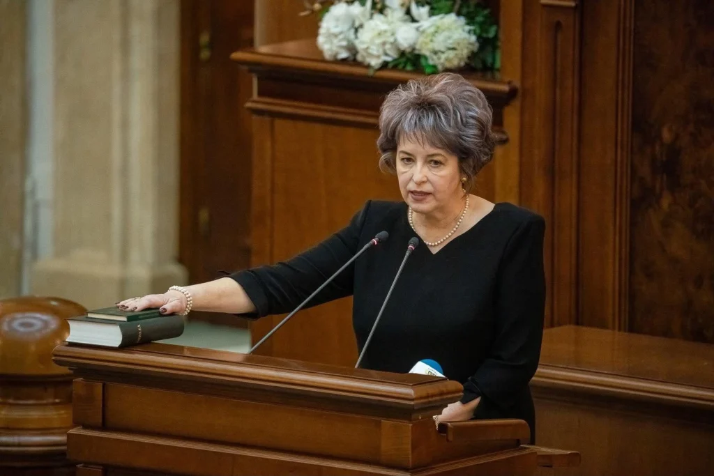 Niculina Stelea (senator AUR): „Guvernul interimar pasează Parlamentului un proiect defectuos care aduce prejudicii de 8 miliarde de euro”