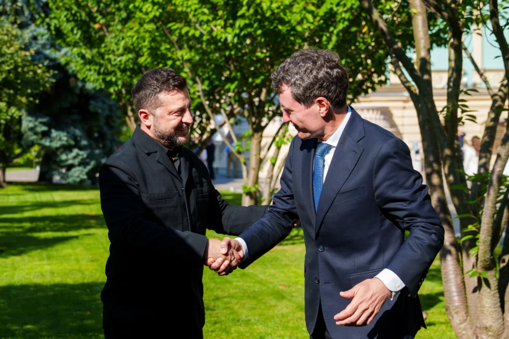 Nicușor Dan, despre incidentul cu drona din zona Constanța: Zelenski a spus că vom avea răspunsuri la toate întrebările puse Nicușor Dan, despre incidentul cu drona din zona Constanța: Zelenski a spus că vom avea răspunsuri la toate întrebările puse
