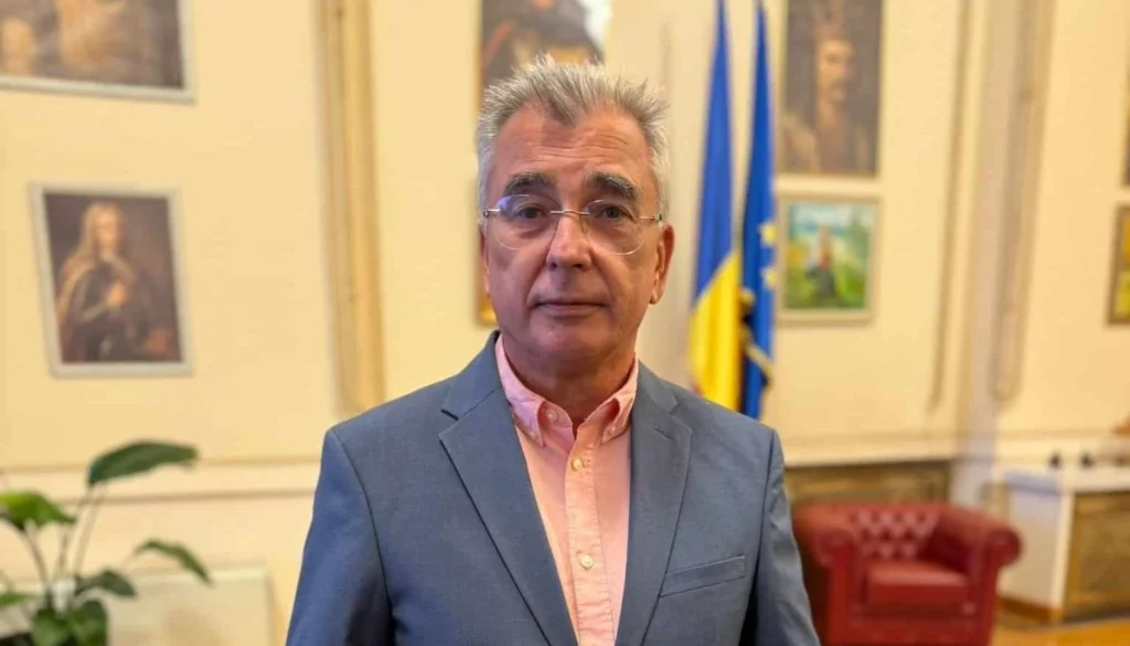 Petrișor Peiu (liderul senatorilor AUR): „Sorin Grindeanu încearcă să dea vina pe AUR pentru un guvern pe care PSD l-a votat și l-a susținut până astăzi” Petrișor Peiu (liderul senatorilor AUR): „Sorin Grindeanu încearcă să dea vina pe AUR pentru un guvern pe care PSD l-a votat și l-a susținut până astăzi”