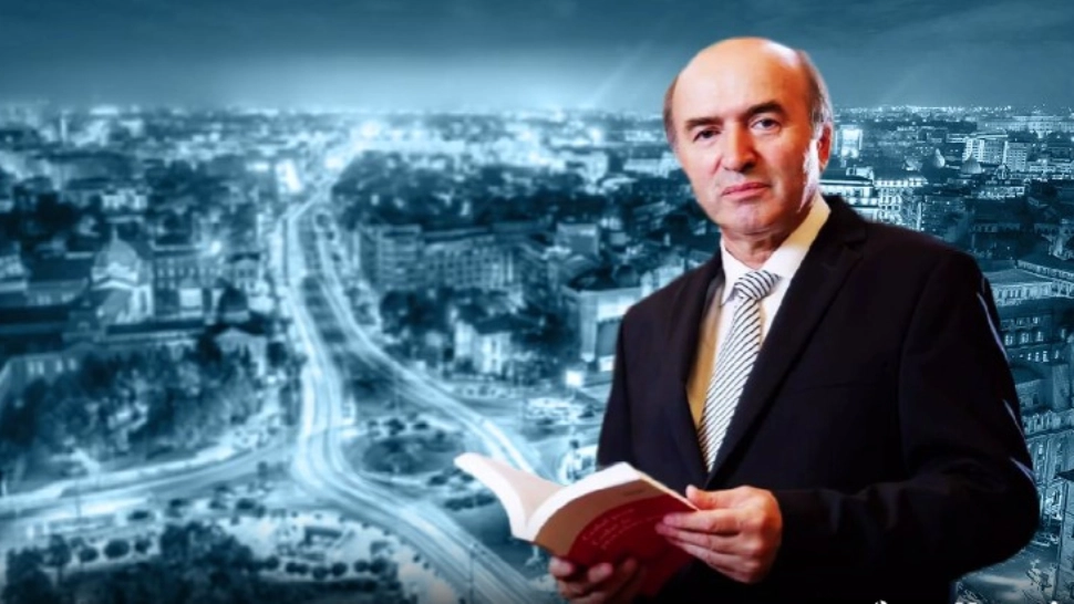 Tudorel Toader avertizează: Președintele este obligat să deblocheze criza guvernamentală, altfel riscă suspendarea Tudorel Toader avertizează: Președintele este obligat să deblocheze criza guvernamentală, altfel riscă suspendarea
