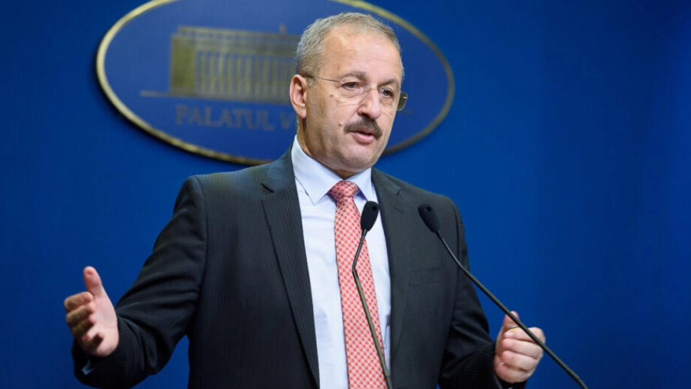 Vasile Dîncu îl vede pe Alexandru Nazare drept variantă de compromis pentru funcția de premier. Condiția pusă de PSD Vasile Dîncu îl vede pe Alexandru Nazare drept variantă de compromis pentru funcția de premier. Condiția pusă de PSD