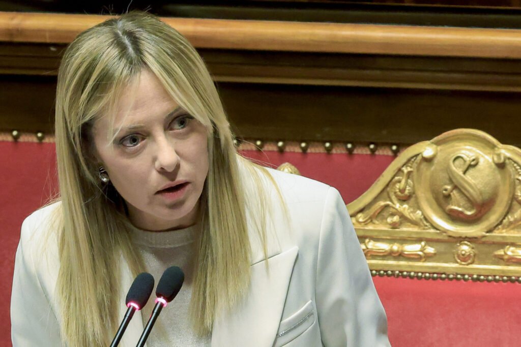 Giorgia Meloni pierde teren în rândul tinerilor. Alegătorii sub 35 de ani se îndreaptă spre opoziție înaintea alegerilor din 2027 Giorgia Meloni pierde teren în rândul tinerilor. Alegătorii sub 35 de ani se îndreaptă spre opoziție înaintea alegerilor din 2027