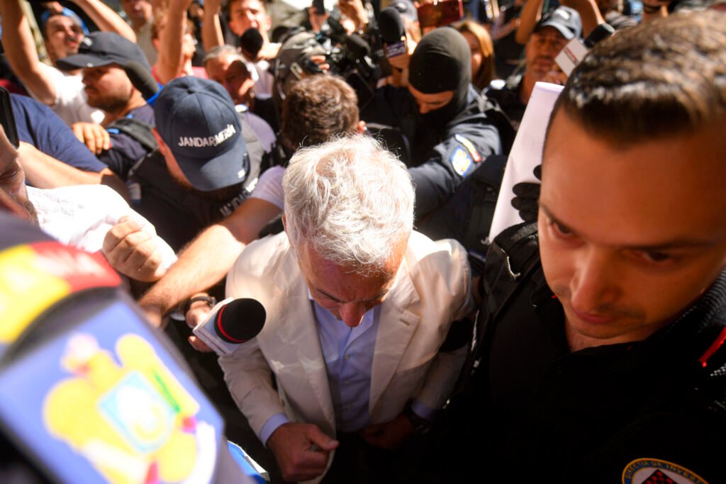 Călin Georgescu, reținut pentru 24 de ore de procurorii DIICOT – surse
