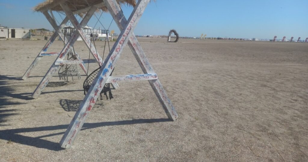 Mamaia, paradisul pierdut. Ce s-a ales din „Perla litoralului românesc“ după privatizări eșuate și ridicarea haotică de construcții